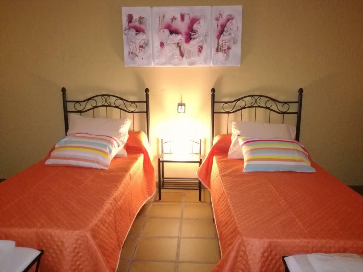 Casa Rural La Amistad Villa Burguillos de Toledo Bagian luar foto